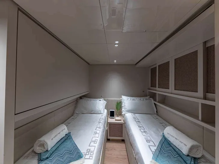 ANOTHER ONE - Guest Cabin ANOTHER ONE - Guest Cabin