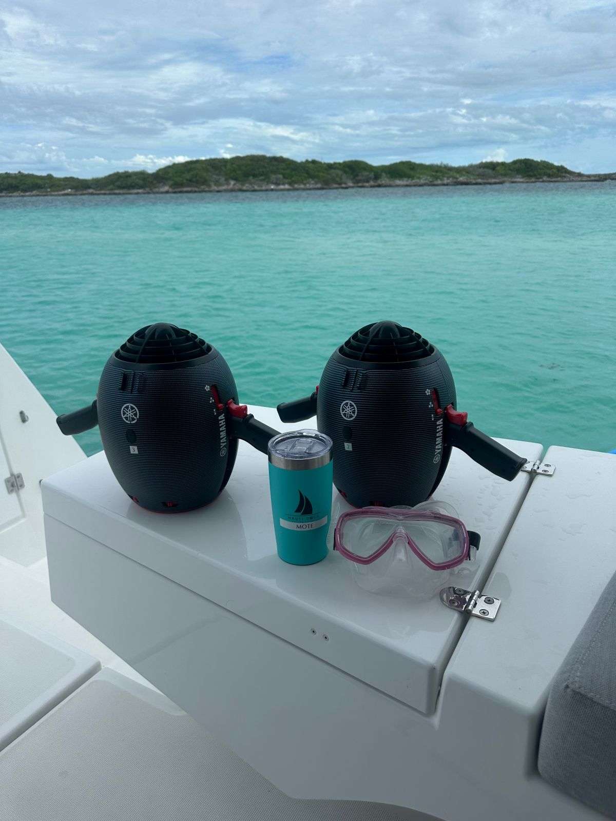 Charter Yacht NAUTI DOGS 5.4 - Bali 5.4 - 4 Cabins - Nassau - Exumas - Bahamas