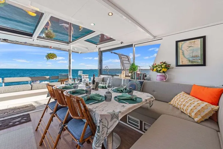 Charter Yacht NAUTI DOGS 5.4 - Bali 5.4 - 4 Cabins - Nassau - Exumas - Bahamas