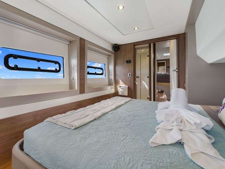 NAUTI DOGS 5.4 Bali 5.4 - master cabin NAUTI DOGS 5.4 Bali 5.4 - master cabin