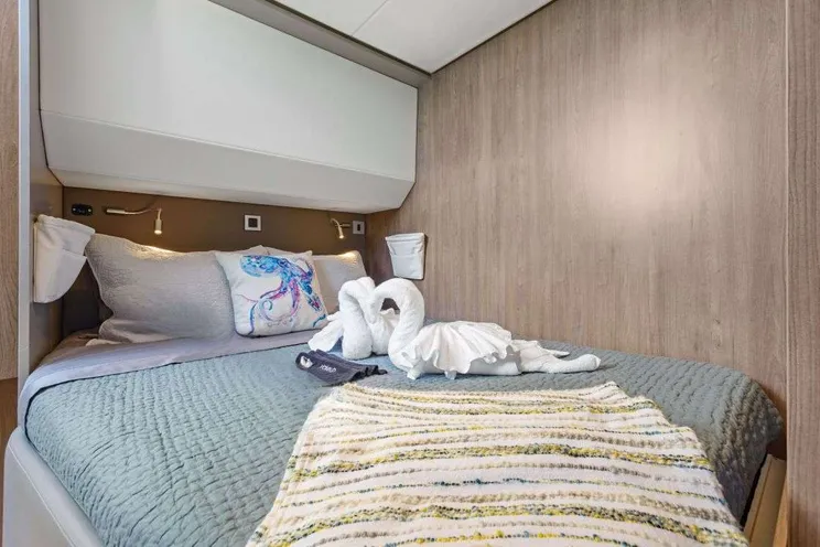 Charter Yacht NAUTI DOGS 5.4 - Bali 5.4 - 4 Cabins - Nassau - Exumas - Bahamas