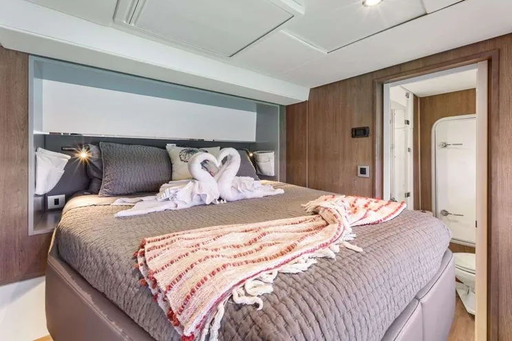 Charter Yacht NAUTI DOGS 5.4 - Bali 5.4 - 4 Cabins - Nassau - Exumas - Bahamas