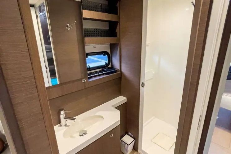 Charter Yacht MYSTIC 5.4 - Bali 5.4 - 4 Cabins - Tortola - Virgin Gorda - Anegada