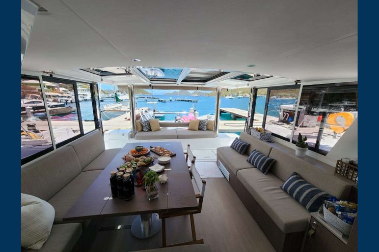 Charter Yacht BLUE HORIZON - Bali 4.8 - 3 Cabins - Tortola - Virgin Gorda - Anegada