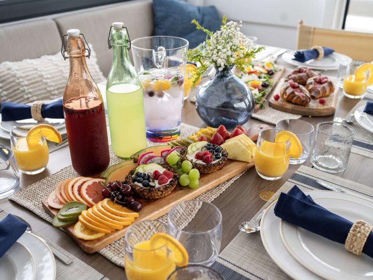 BLUE HORIZON - Dining BLUE HORIZON - Dining