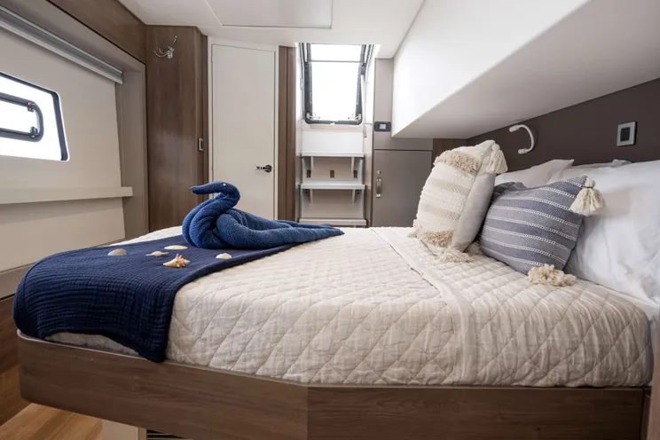 Charter Yacht BLUE HORIZON - Bali 4.8 - 4 Cabins - Tortola - Virgin Gorda - Anegada