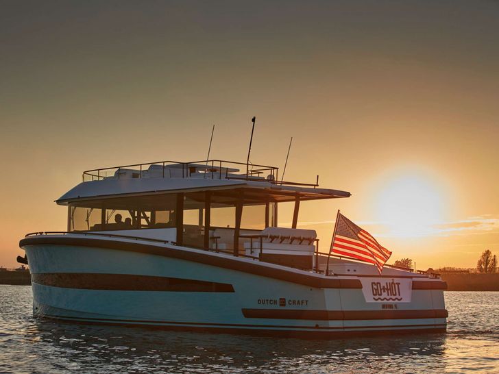 GO N HOT - Dutch Craft 56,yacht under the sunset GO N HOT - Dutch Craft 56,yacht under the sunset
