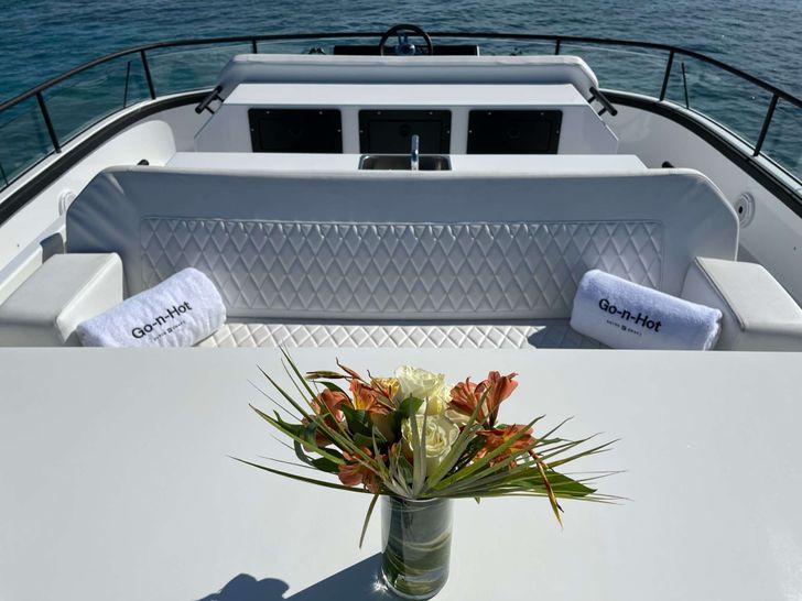 GO N HOT - Dutch Craft 56,romantic flybridge