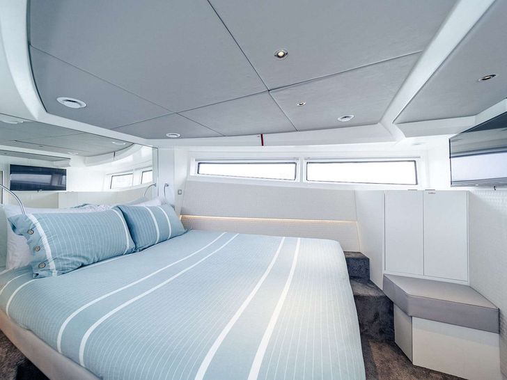 GO N HOT - Dutch Craft 56,master cabin GO N HOT - Dutch Craft 56,master cabin