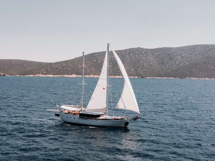 BEYAZ LALE 40m Custom Gulet Crusing BEYAZ LALE 40m Custom Gulet Crusing
