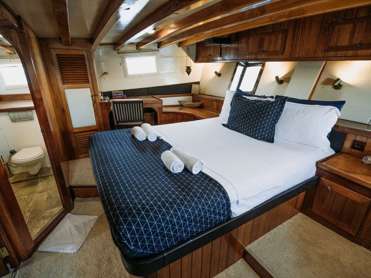 BEYAZ LALE 40m Custom Gulet Master Cabin 2