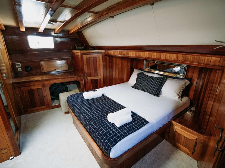 BEYAZ LALE 40m Custom Gulet Double Cabin