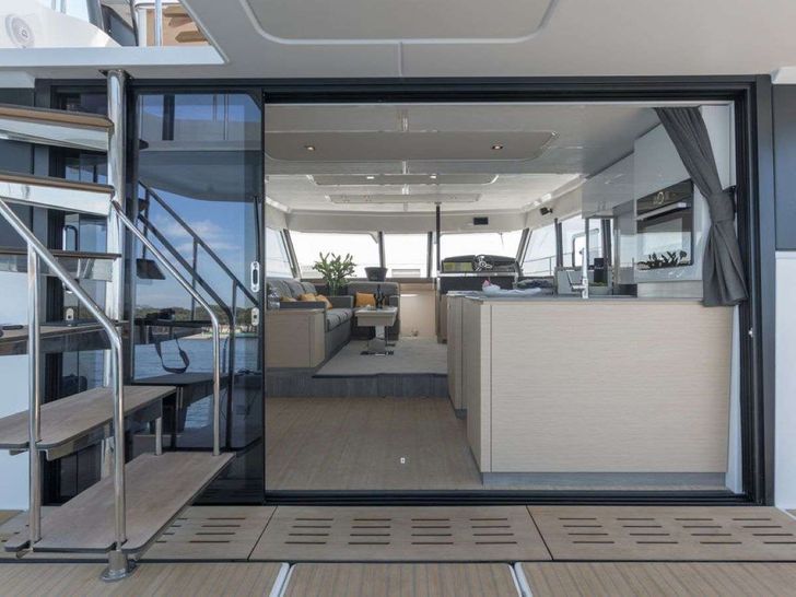 UMBRELLA VICTORIA - Fountaine Pajot 44 ft,entrance to the galley and the saloon UMBRELLA VICTORIA - Fountaine Pajot 44 ft,entrance to the galley and the saloon