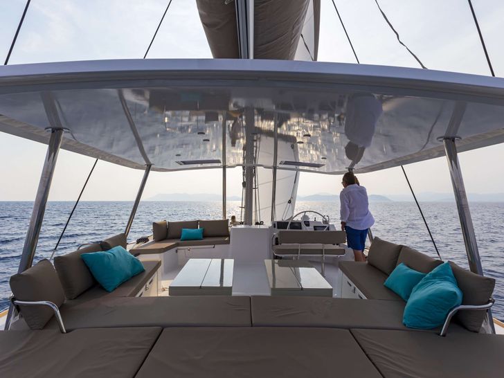 MIM OCEAN ONE - flybridge MIM OCEAN ONE - flybridge