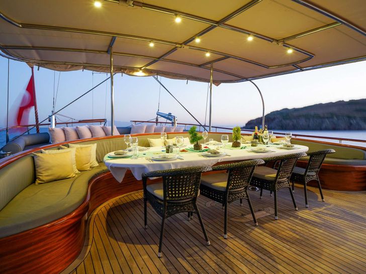 LA BELLA VITA 47m Custom Trimaran Dining 2