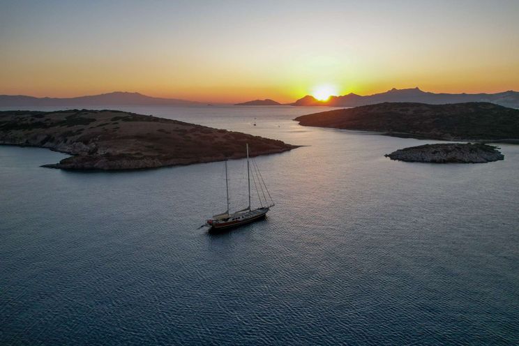 Charter Yacht LA BELLA VITA(ex CARPE DIEM IV)- Custom Gulet 47m - 6 Cabins - Marmaris - Bodrum - Gocek - Turkey