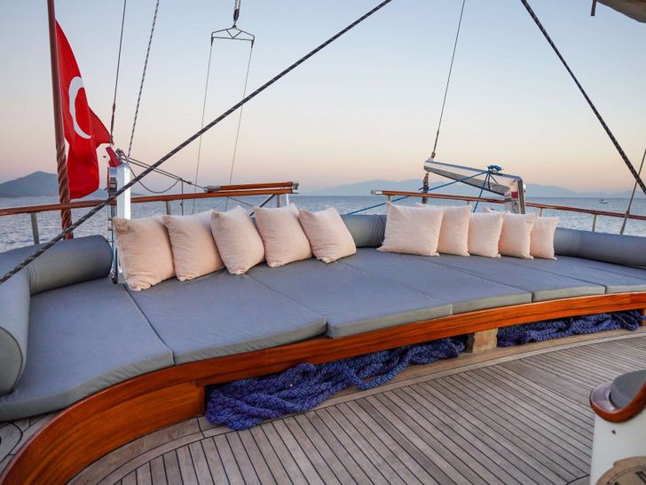 LA BELLA VITA 47m Custom Trimaran Sofas