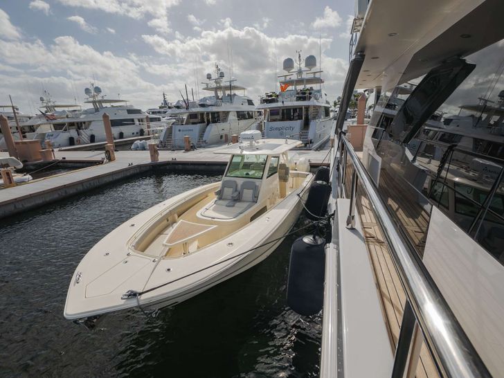 SEA OWL Azimut Grande 27m Crewed Motor Yacht Towed Tender SEA OWL Azimut Grande 27m Crewed Motor Yacht Towed Tender