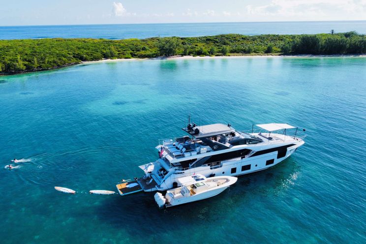 Charter Yacht SEA OWL - Azimut Grande 27m - 5 Cabins - Nassau - Exumas - Bahamas