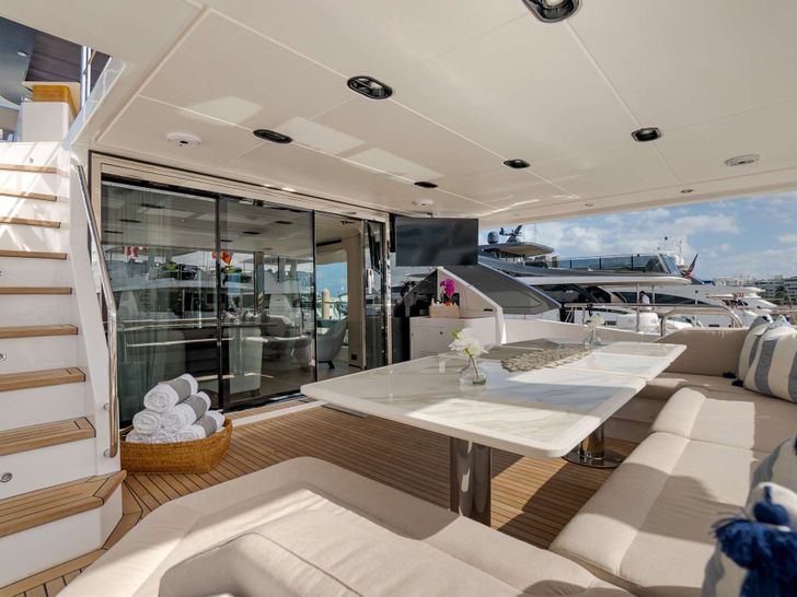 SEA OWL Azimut Grande 27m Crewed Motor Yacht Main Deck Aft