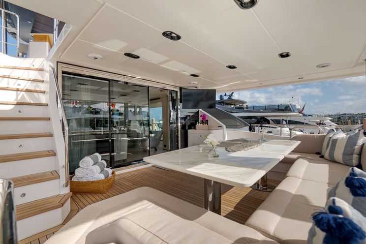 Charter Yacht SEA OWL - Azimut Grande 27m - 5 Cabins - Nassau - Exumas - Bahamas