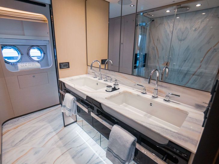 SEA OWL Azimut Grande 27m Crewed Motor Yacht Master Bathroom