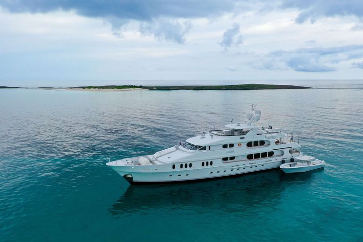 Charter Yacht ARTEMIS - Christensen 45m - 6 Cabins - Bahamas - Leeward Islands - Windward Islands - Virgin Islands