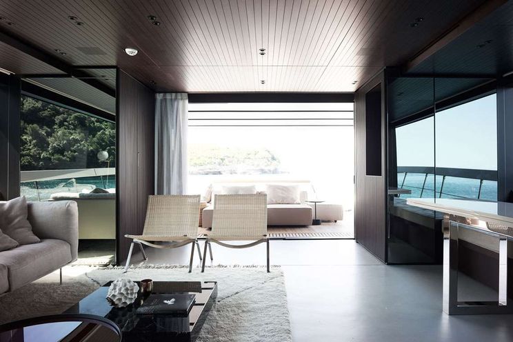Charter Yacht LUAR - San Lorenzo SX88 - La Spezia - Naples - Sicily - Riviera - Corsica - Sardinia