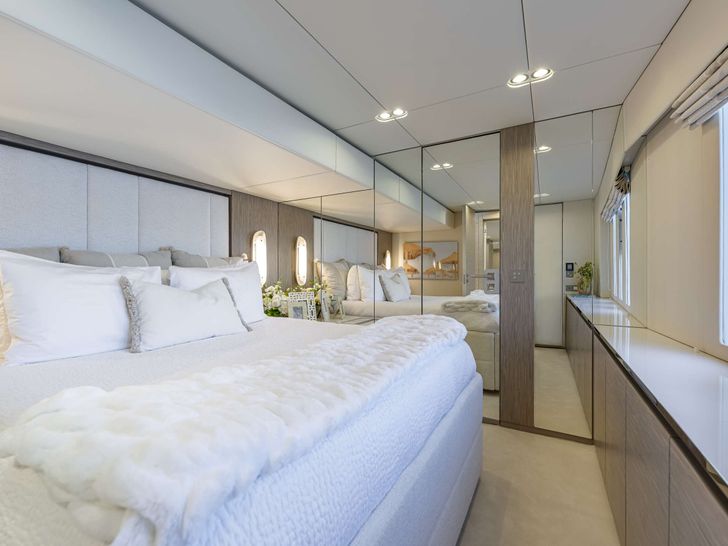 SOL Sunreef 80 ECO - master cabin SOL Sunreef 80 ECO - master cabin