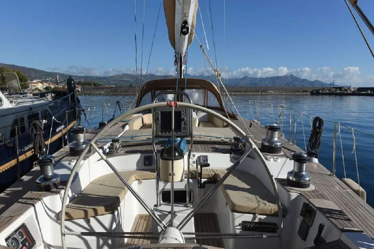 Charter Yacht FOLLIA - Custom Sailing Yacht 65 ft - 3 Cabins - Naples - Capri - Positano - Sicily