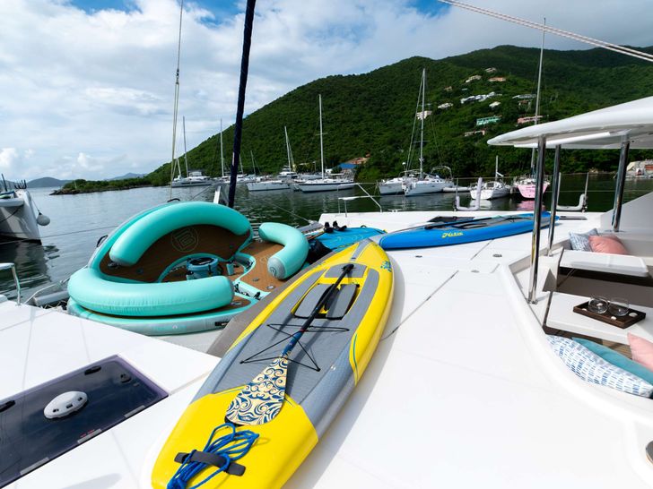 RUBY ONE Leopard 58 - foredeck RUBY ONE Leopard 58 - foredeck