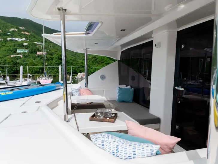 RUBY ONE Leopard 58 - aft deck RUBY ONE Leopard 58 - aft deck
