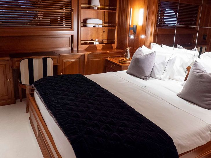 ALMYRA II - Perini Navi 164,VIP double cabin 2 ALMYRA II - Perini Navi 164,VIP double cabin 2