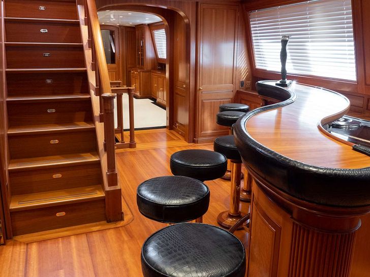 ALMYRA II - Perini Navi 164,bar lounge ALMYRA II - Perini Navi 164,bar lounge