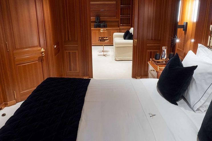 Charter Yacht ALMYRA II - Perini Navi 164 - 5 Cabins - Sicily - Naples - French Riviera - Corsica - Sardinia - Greece - Croatia - Caribbean