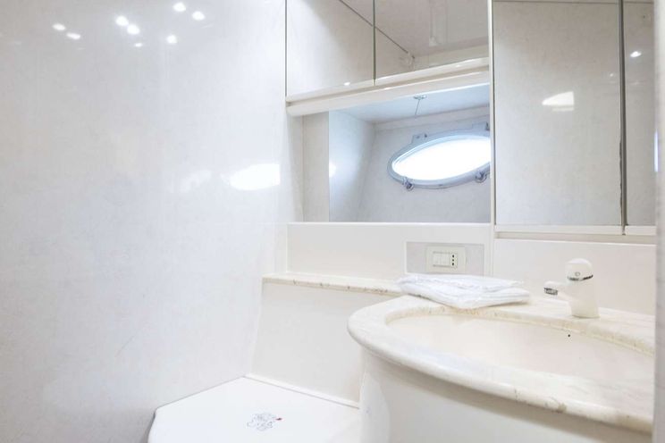 Charter Yacht LAKOUPETI - Pershing 16 m - 2 Cabins - Athens - Greece