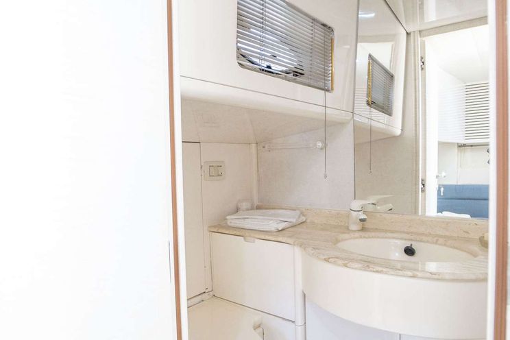 Charter Yacht LAKOUPETI - Pershing 16 m - 2 Cabins - Athens - Greece