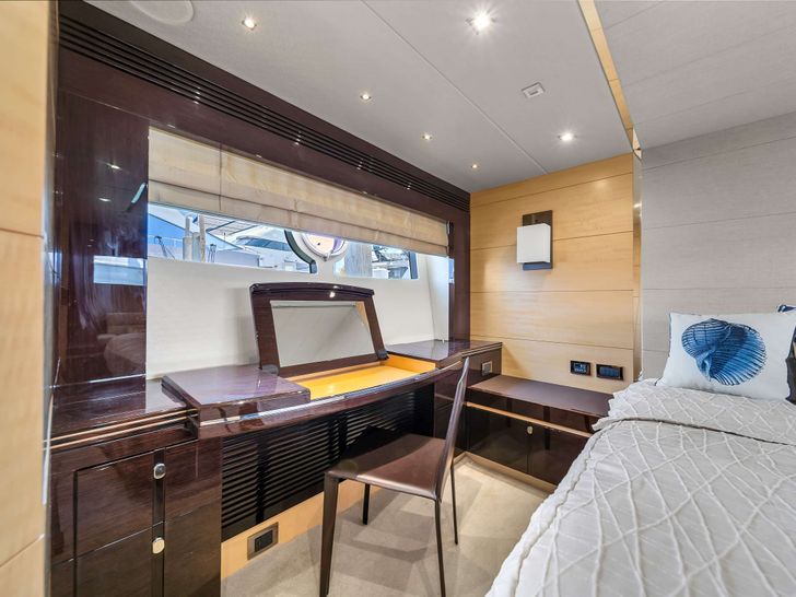 GEM - Sunseeker 68,main cabin working area GEM - Sunseeker 68,main cabin working area