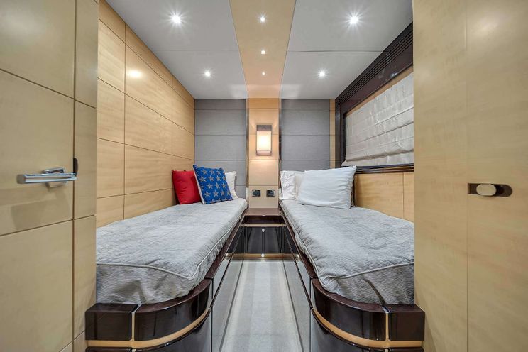 Charter Yacht GEM - Sunseeker 68 - 3 Cabins - Miami - Florida - Southeast USA - Bahamas