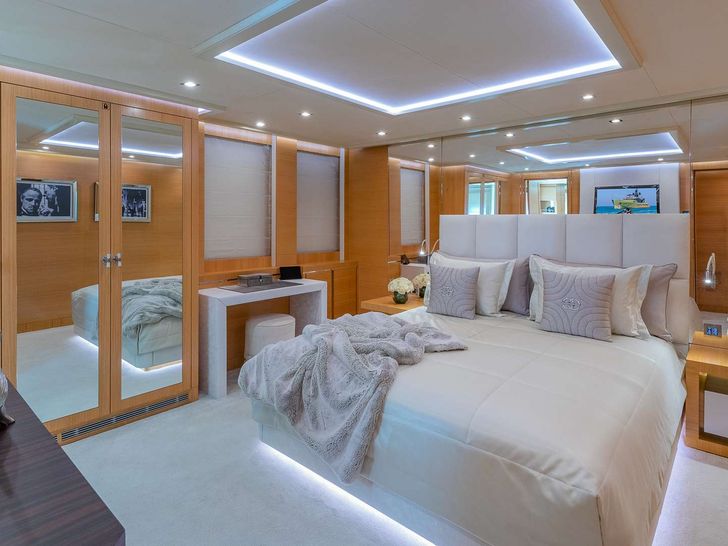 DB9 - Guest Stateroom DB9 - Guest Stateroom