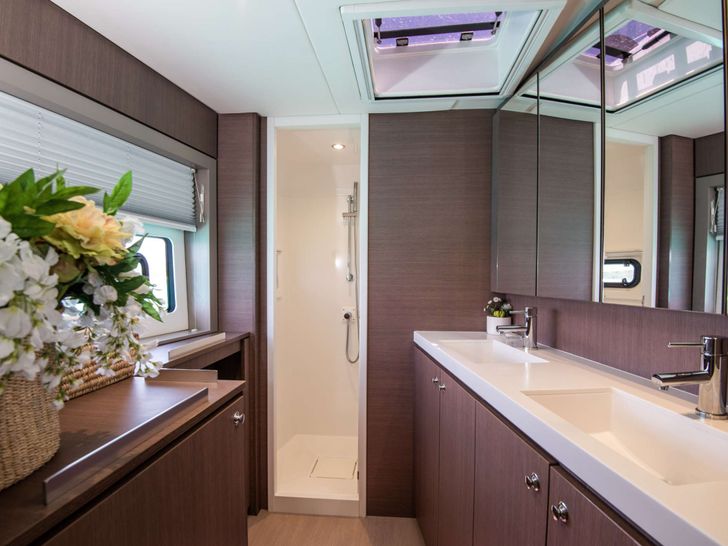 BELLA - Double cabin BELLA - Double cabin