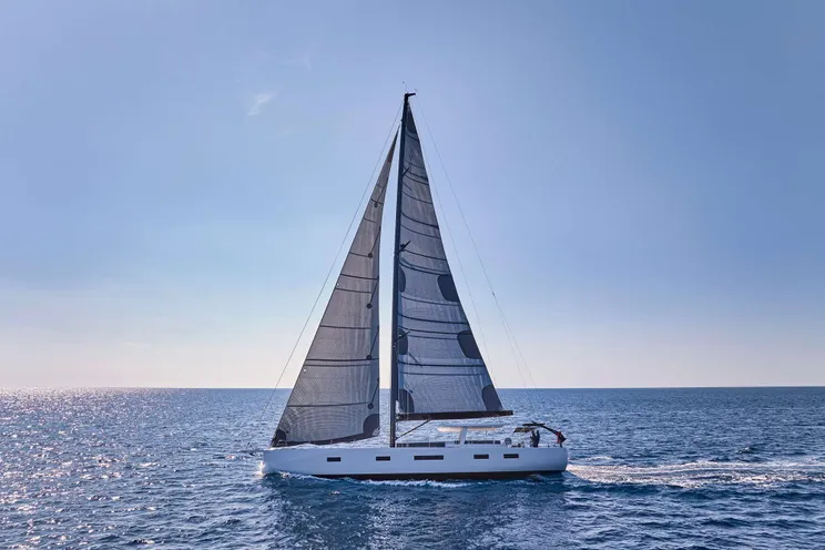 Charter Yacht NADAMAS - YYachts Y8 - 4 Cabins - Athens - Mykonos - Paros - Cyclades - Greece