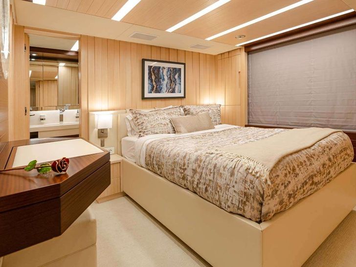 JUS CHILLN 3 - Queen Stateroom 1 JUS CHILLN 3 - Queen Stateroom 1