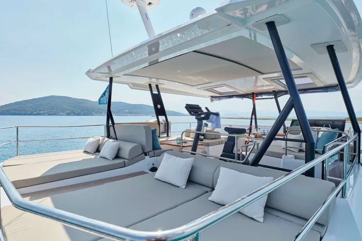 Charter Yacht ELLY - Fountaine Pajot Power 67 - 4 Cabins - Athens - Mykonos - Paros - Cyclades - Greece