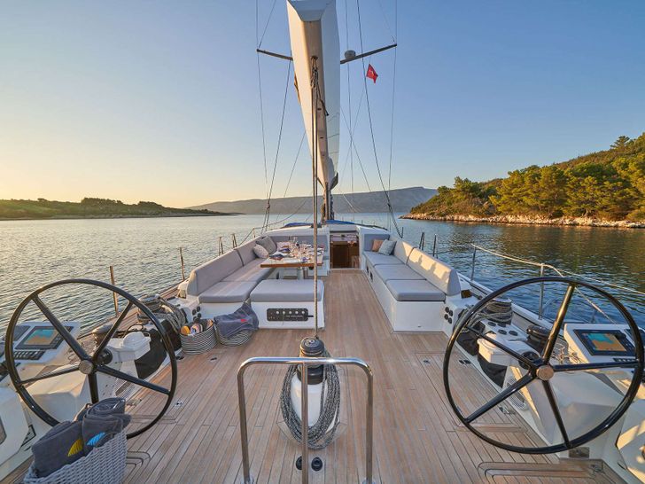 AENEA CNB Bordeaux 76 - upper deck AENEA CNB Bordeaux 76 - upper deck