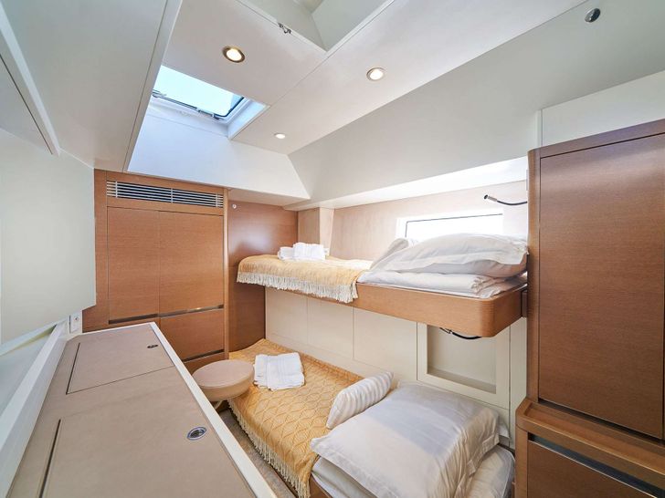 AENEA CNB Bordeaux 76 - twin cabin 1 AENEA CNB Bordeaux 76 - twin cabin 1