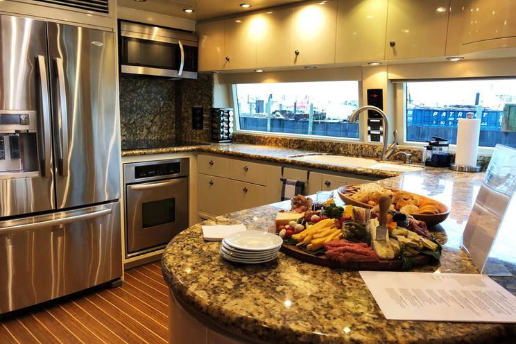 Charter Yacht SLIPAWAY - Hargrave 92 - 4 Cabins - Fort Lauderdale - Florida East Coast - Bahamas