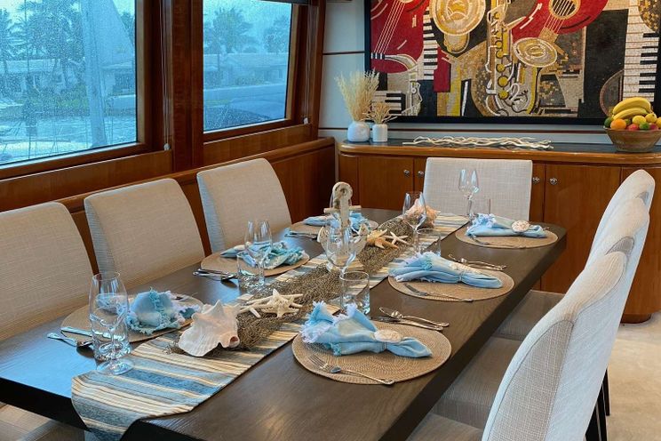 Charter Yacht SLIPAWAY - Hargrave 92 - 4 Cabins - Fort Lauderdale - Florida East Coast - Bahamas