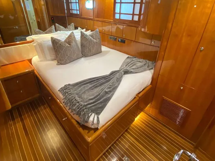 SLIPAWAY - Hargrave 92,queen bed SLIPAWAY - Hargrave 92,queen bed
