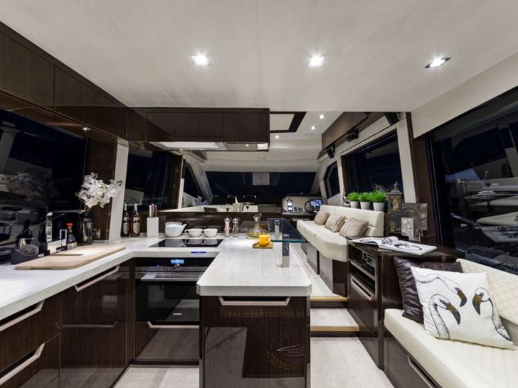 CHAMP ATLANTIS - Galeon 500 Fly 40 ft,galley